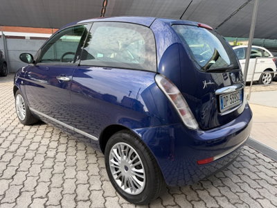 Lancia Ypsilon 1.2 New Oro (3)