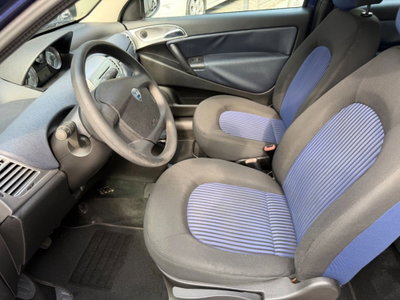 Lancia Ypsilon 1.2 New Oro (5)
