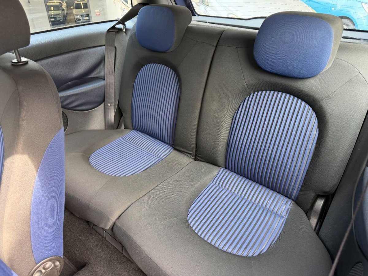Lancia Ypsilon 1.2 New Oro (7)