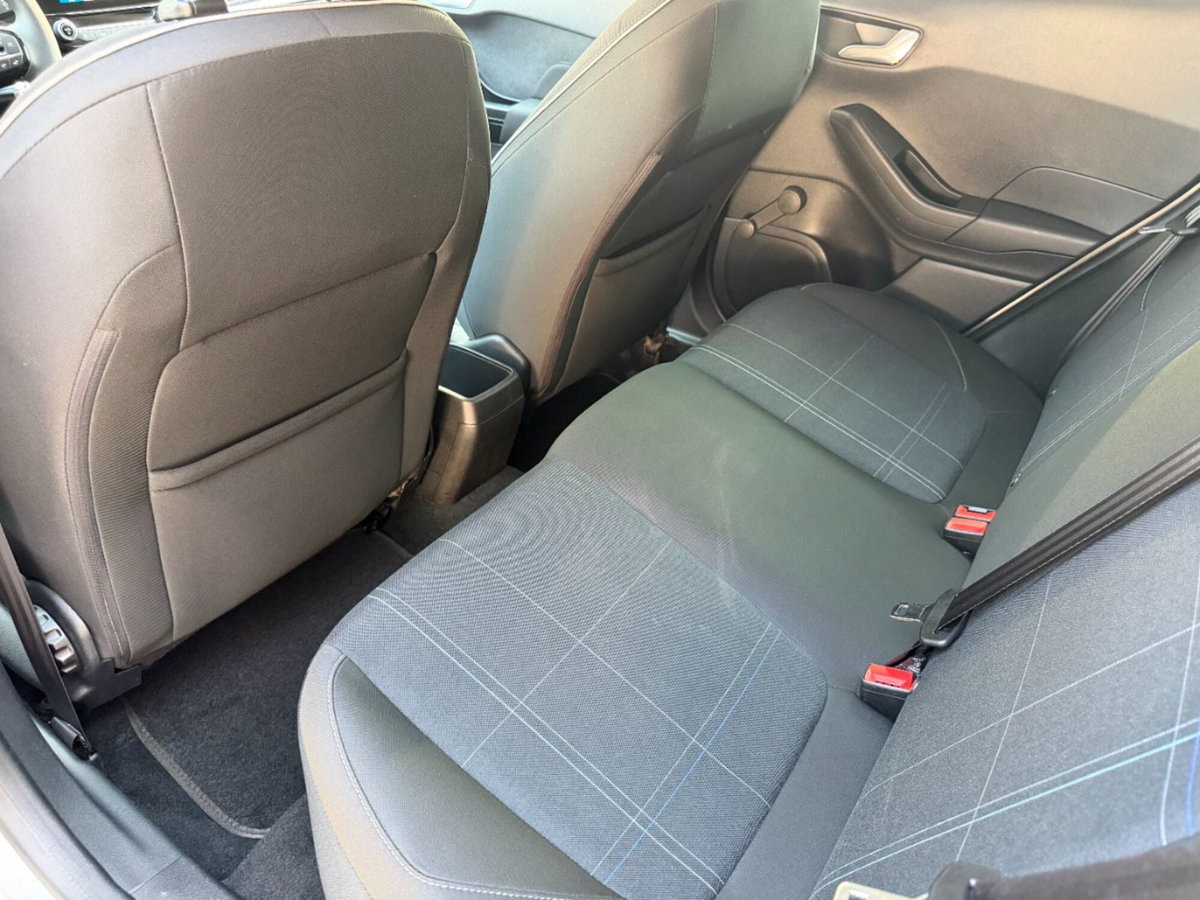 Ford Fiesta Active 1.5 TDCi (7)