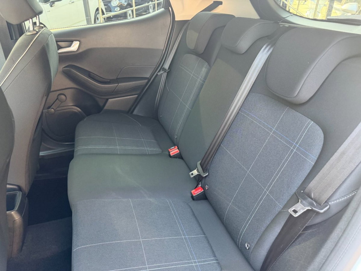 Ford Fiesta Active 1.5 TDCi (8)
