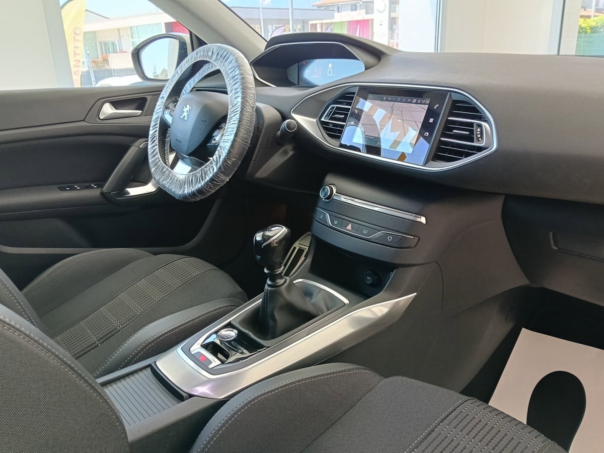 Peugeot 308 SW BlueHDi 130 S&S Allure Pack (10)