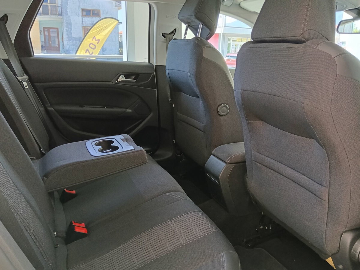 Peugeot 308 SW BlueHDi 130 S&S Allure Pack (13)