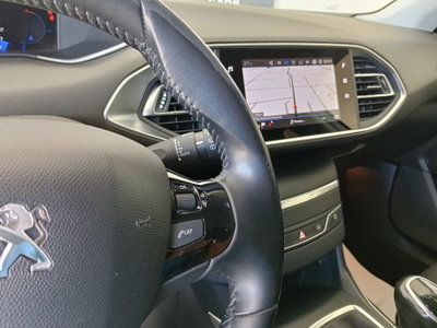 Peugeot 308 SW BlueHDi 130 S&S Allure Pack (17)