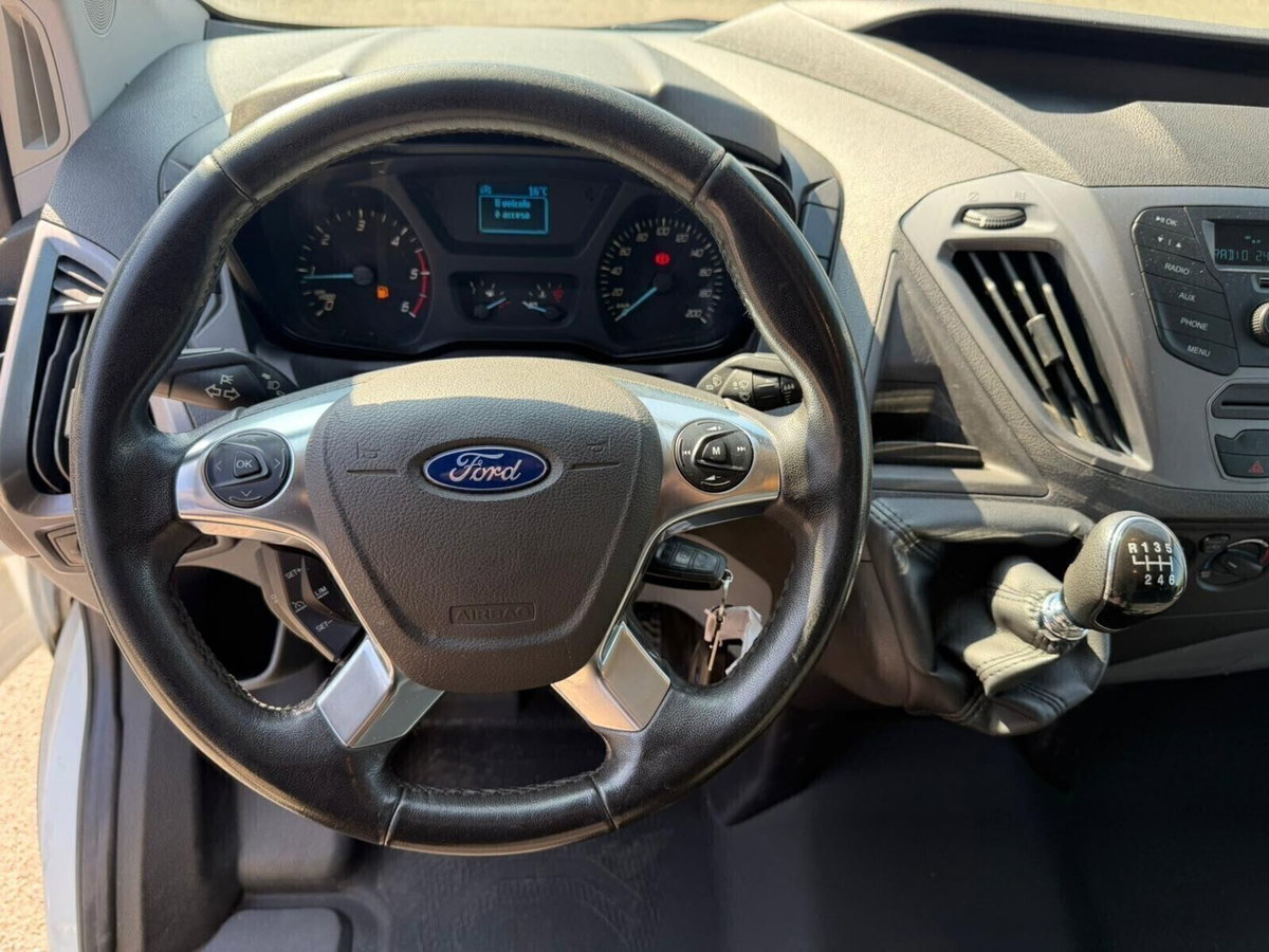 Ford Transit Custom Furgone 270 2.0 TDCi 130 PC Furgone Titanium (10)
