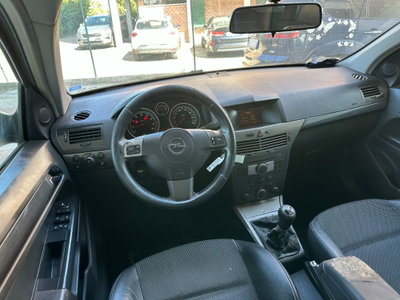 Opel Astra Station Wagon 1.6 16V Twinport Station Wagon Cosmo (13)