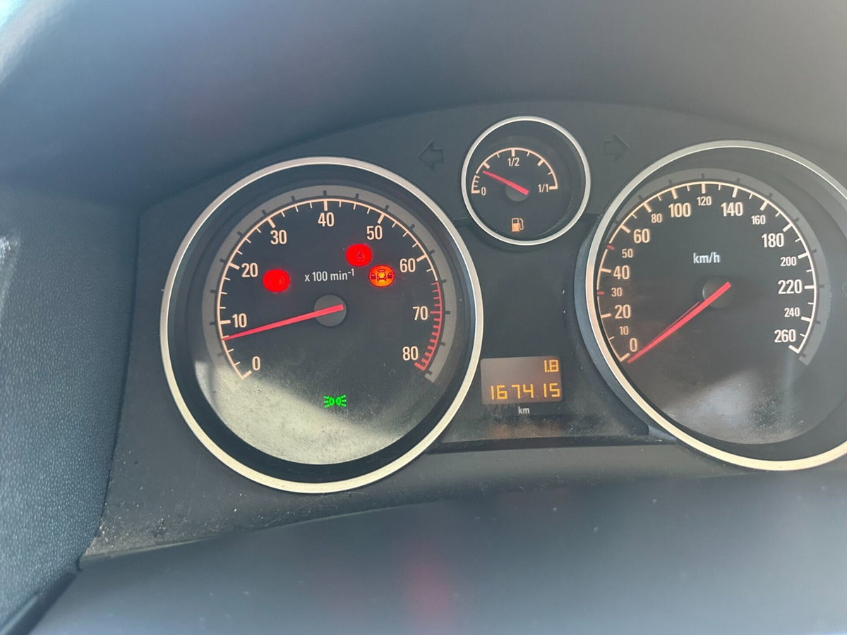Opel Astra Station Wagon 1.6 16V Twinport Station Wagon Cosmo (15)