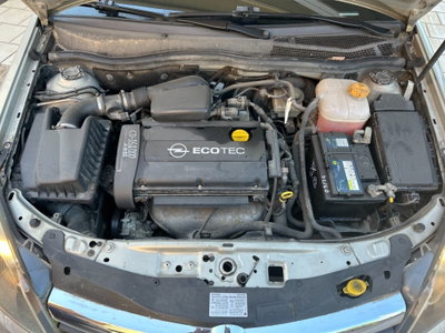 Opel Astra Station Wagon 1.6 16V Twinport Station Wagon Cosmo (17)