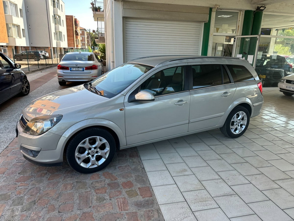 Opel Astra Station Wagon 1.6 16V Twinport Station Wagon Cosmo (19)
