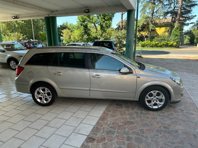 Opel Astra Station Wagon 1.6 16V Twinport Station Wagon Cosmo (4)