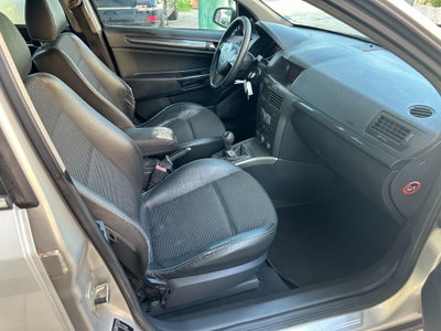 Opel Astra Station Wagon 1.6 16V Twinport Station Wagon Cosmo (6)