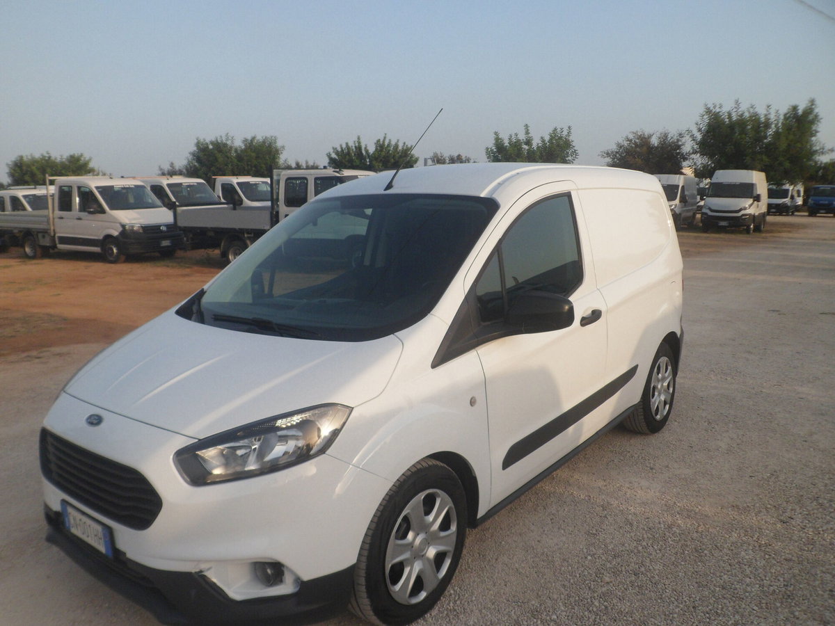 Ford Transit Courier Furgone 1.5 ecoblue 100cv Trend