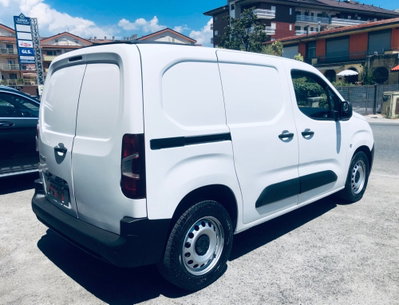 Citroen Berlingo Furgone BlueHDi 100 Van M Control (13)