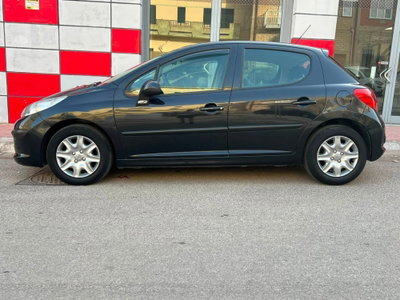 Peugeot 207 HDi 70CV 5p. ONE Line (7)