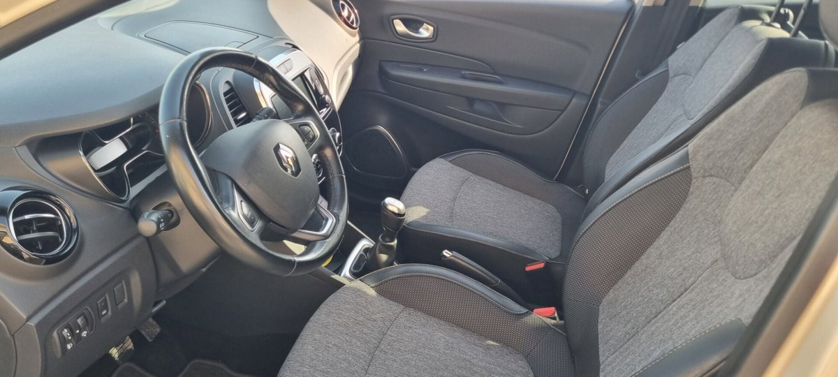 Renault Captur dCi 8V 90 CV Sport Edition (7)