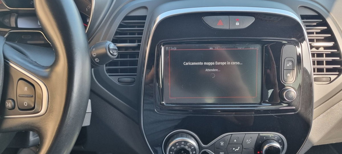 Renault Captur dCi 8V 90 CV Sport Edition (9)