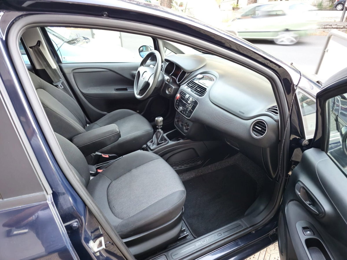 Fiat Punto 1.4 8V 5 porte Easypower Street (5)