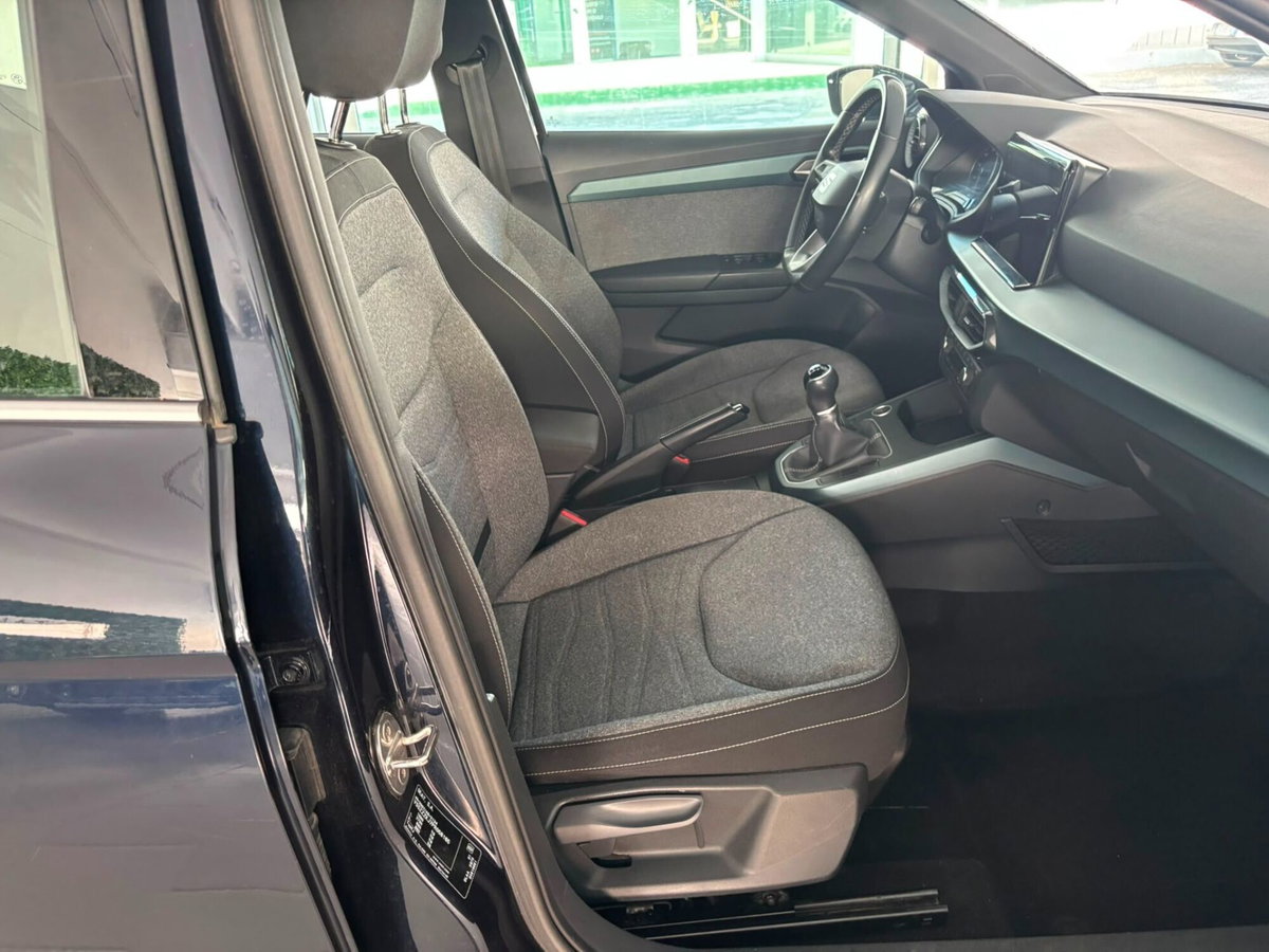SEAT Arona 1.0 EcoTSI 110 CV XPERIENCE (16)