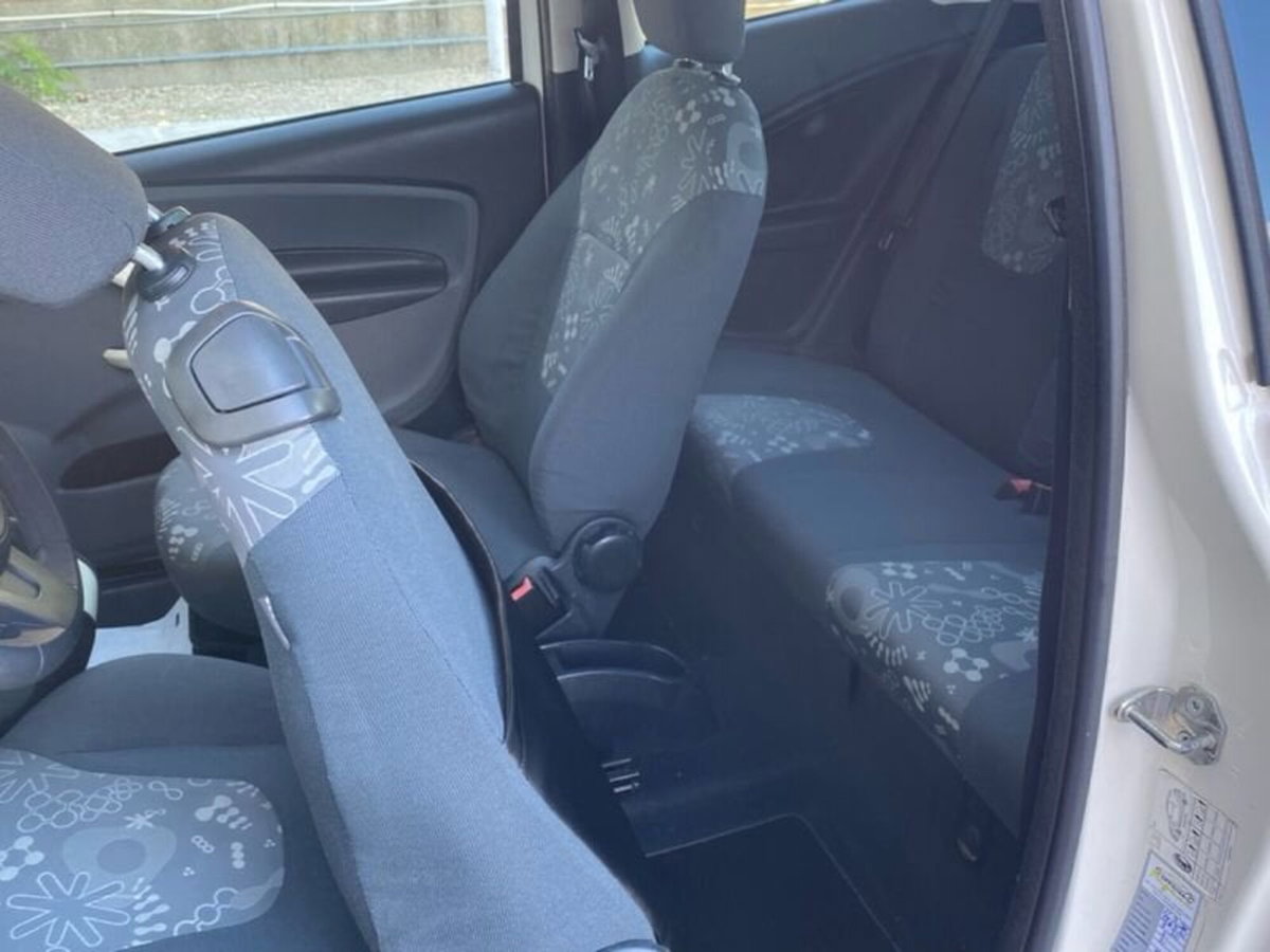 Ford Ka 1.2 8V 69CV (16)