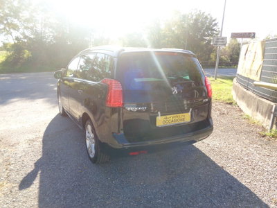 Peugeot 5008 1.6 HDi 112CV Premium (14)