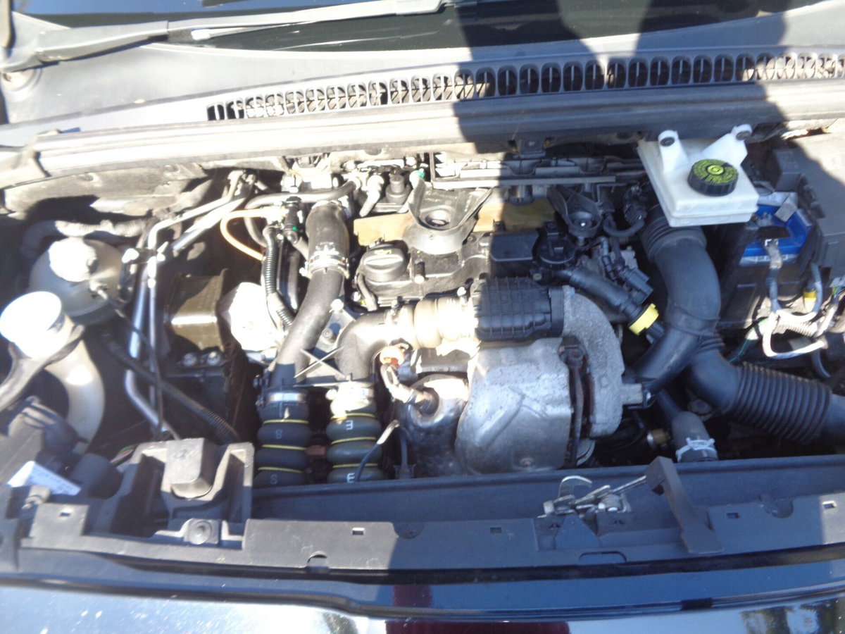 Peugeot 5008 1.6 HDi 112CV Premium (18)