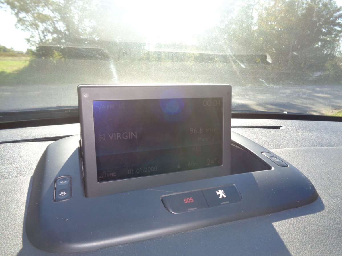 Peugeot 5008 1.6 HDi 112CV Premium (9)