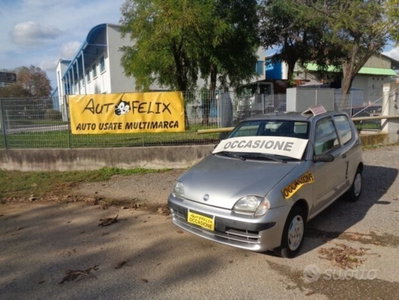 Fiat 600 1.1 Active (16)