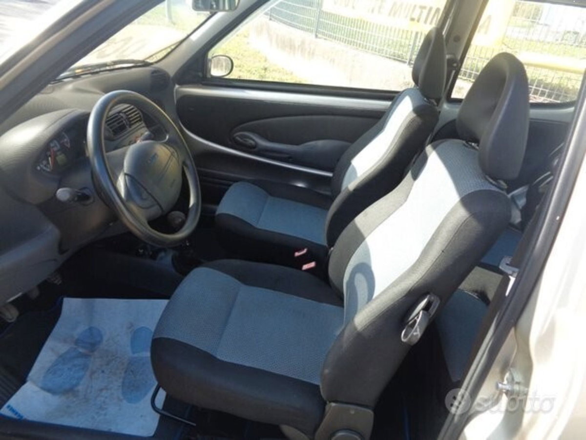 Fiat 600 1.1 Active (19)