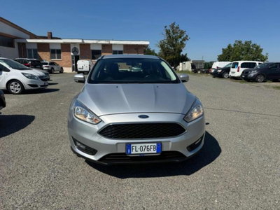 Ford Focus 1.6 120 CV GPL Titanium (2)