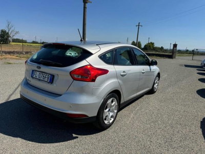 Ford Focus 1.6 120 CV GPL Titanium (4)
