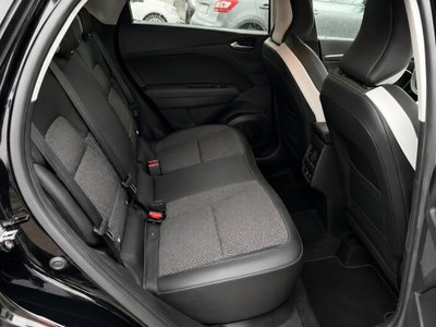 Renault Captur Mild Hybrid 140 CV Intens (7)