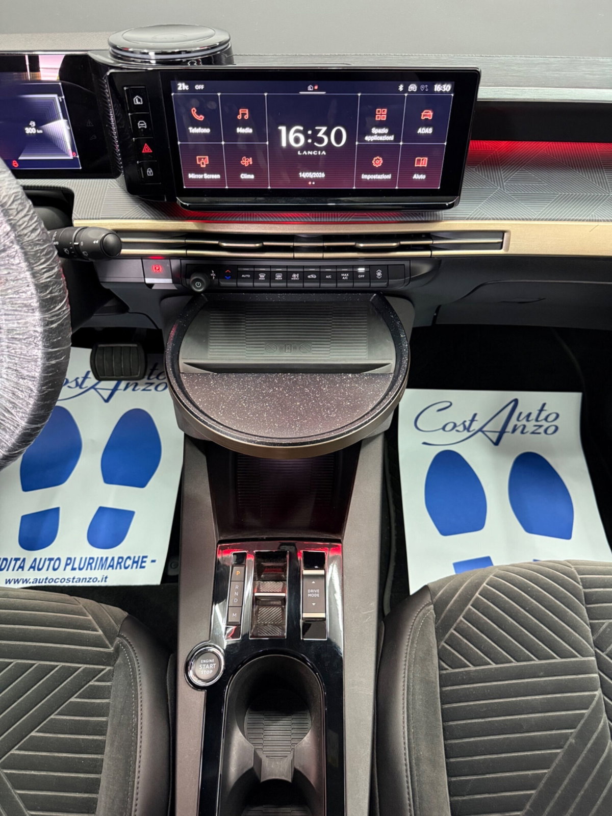 Lancia Ypsilon 1.2 mhev Edizione Limitata Cassina e-dct (17)