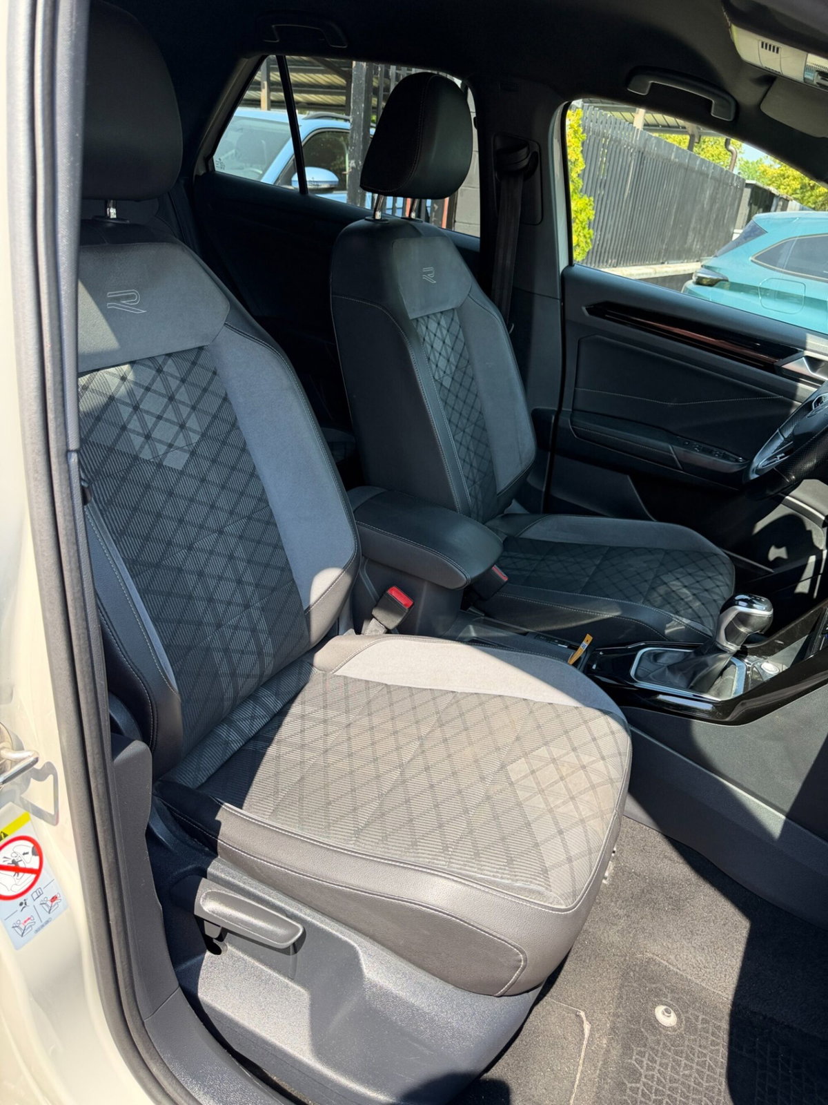 Volkswagen T-Roc 1.5 tsi R-Line dsg (13)