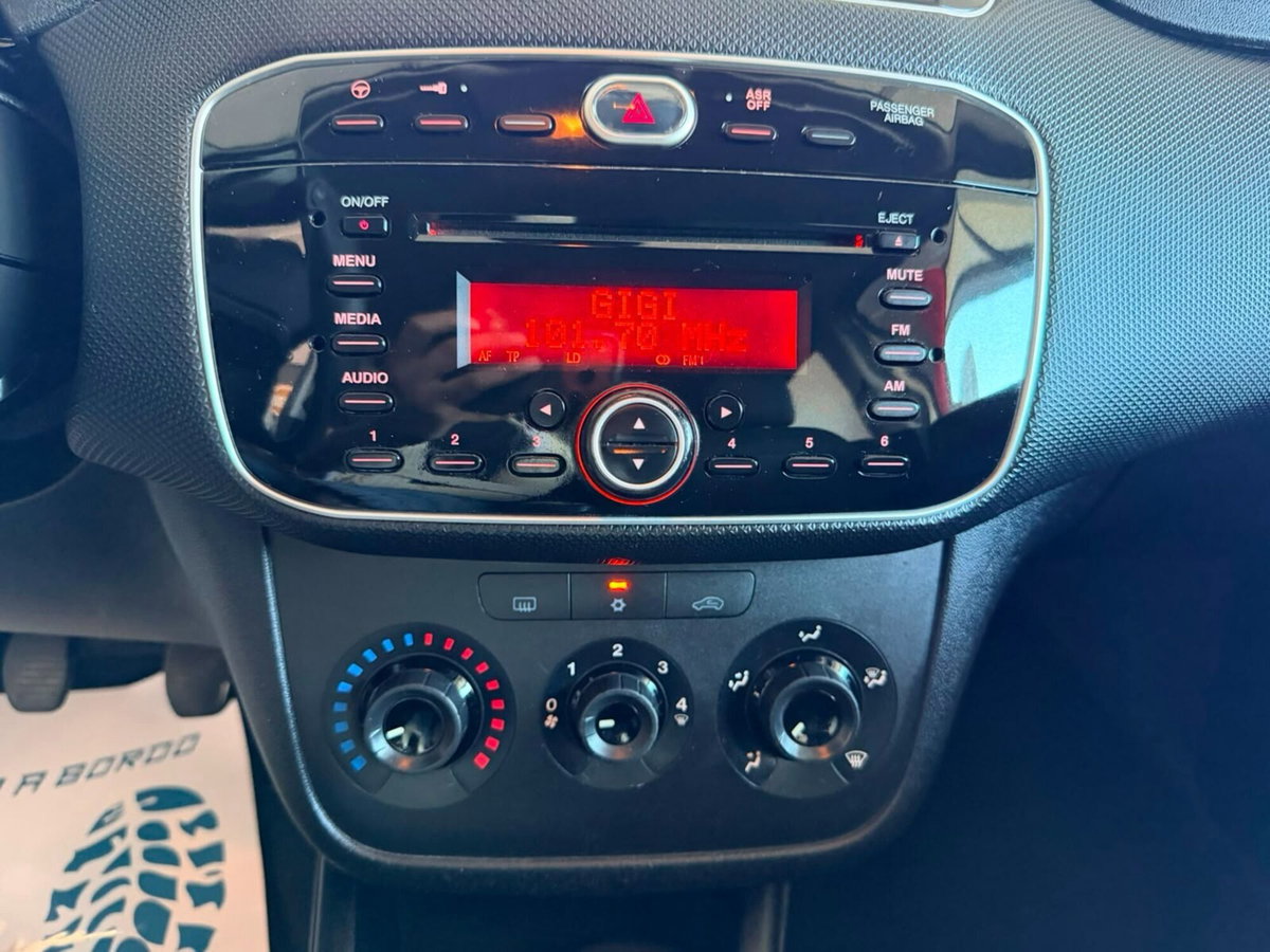 Fiat Punto 1.2 8V 5 porte Lounge (12)
