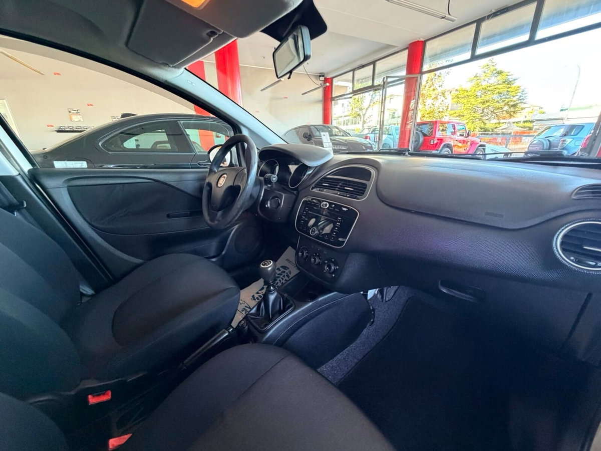 Fiat Punto 1.2 8V 5 porte Lounge (16)
