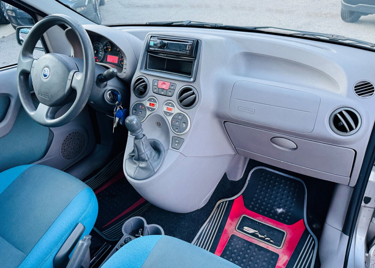 Fiat Panda 1.2 Emotion (13)