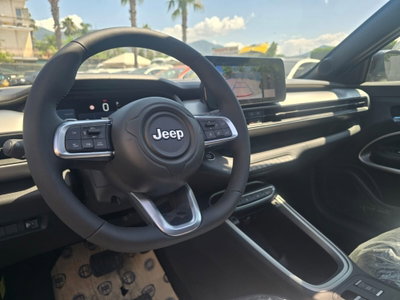 Jeep Avenger 1.2 turbo e-hybrid mhev Summit fwd 110cv edct6 (14)