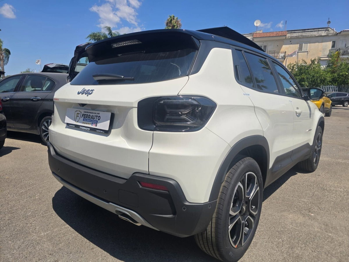 Jeep Avenger 1.2 turbo e-hybrid mhev Summit fwd 110cv edct6 (19)