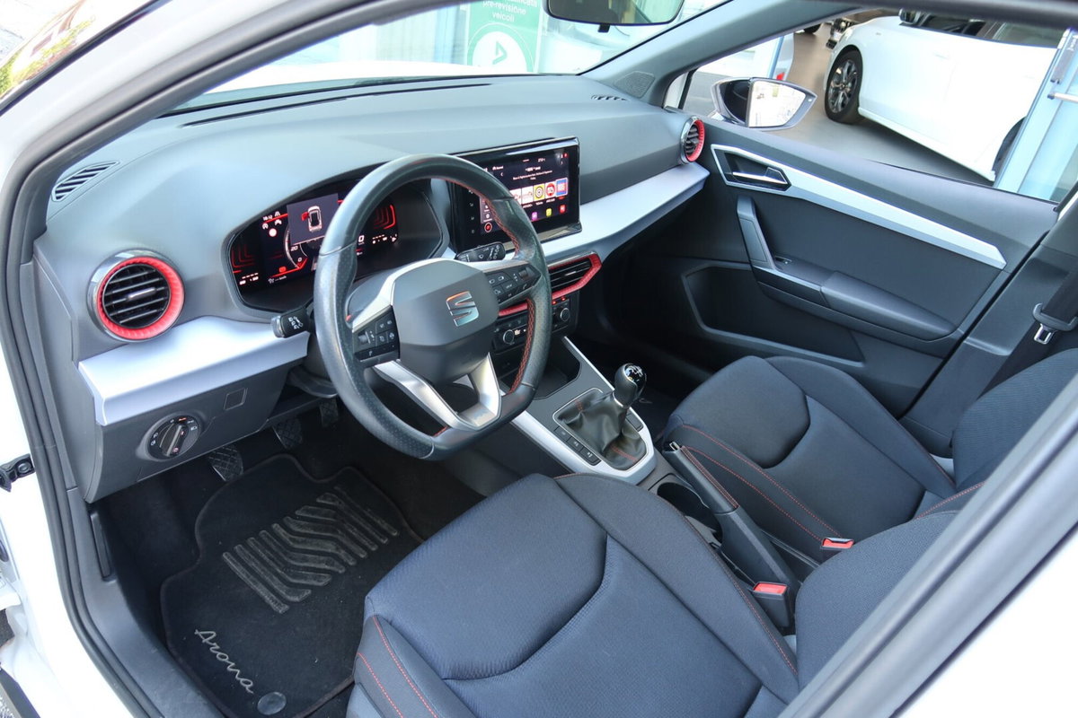 SEAT Arona 1.0 EcoTSI FR (8)