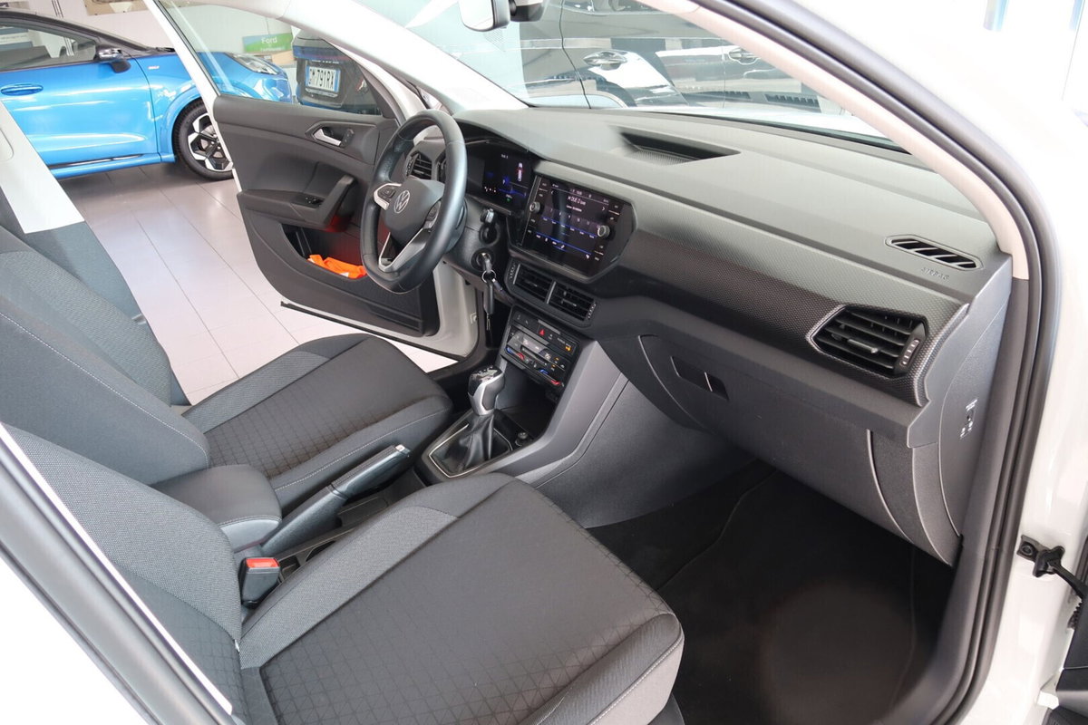 Volkswagen T-Cross 1.0 TSI 110 CV DSG Sport (11)