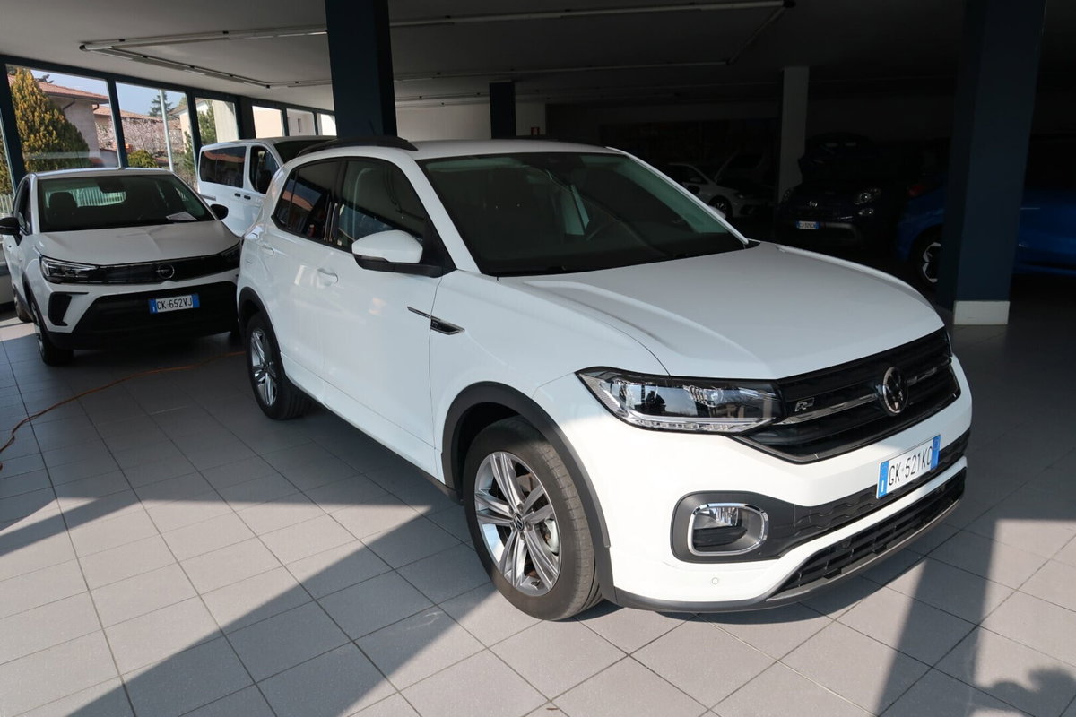 Volkswagen T-Cross 1.0 TSI 110 CV DSG Sport (2)