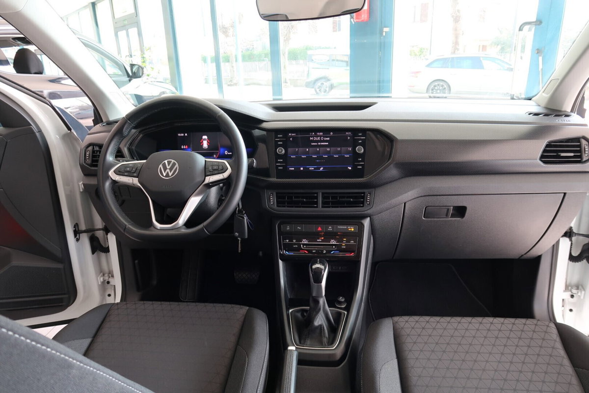 Volkswagen T-Cross 1.0 TSI 110 CV DSG Sport (8)