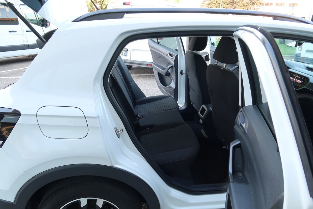 Volkswagen T-Cross 1.0 TSI 110 CV DSG Style (12)