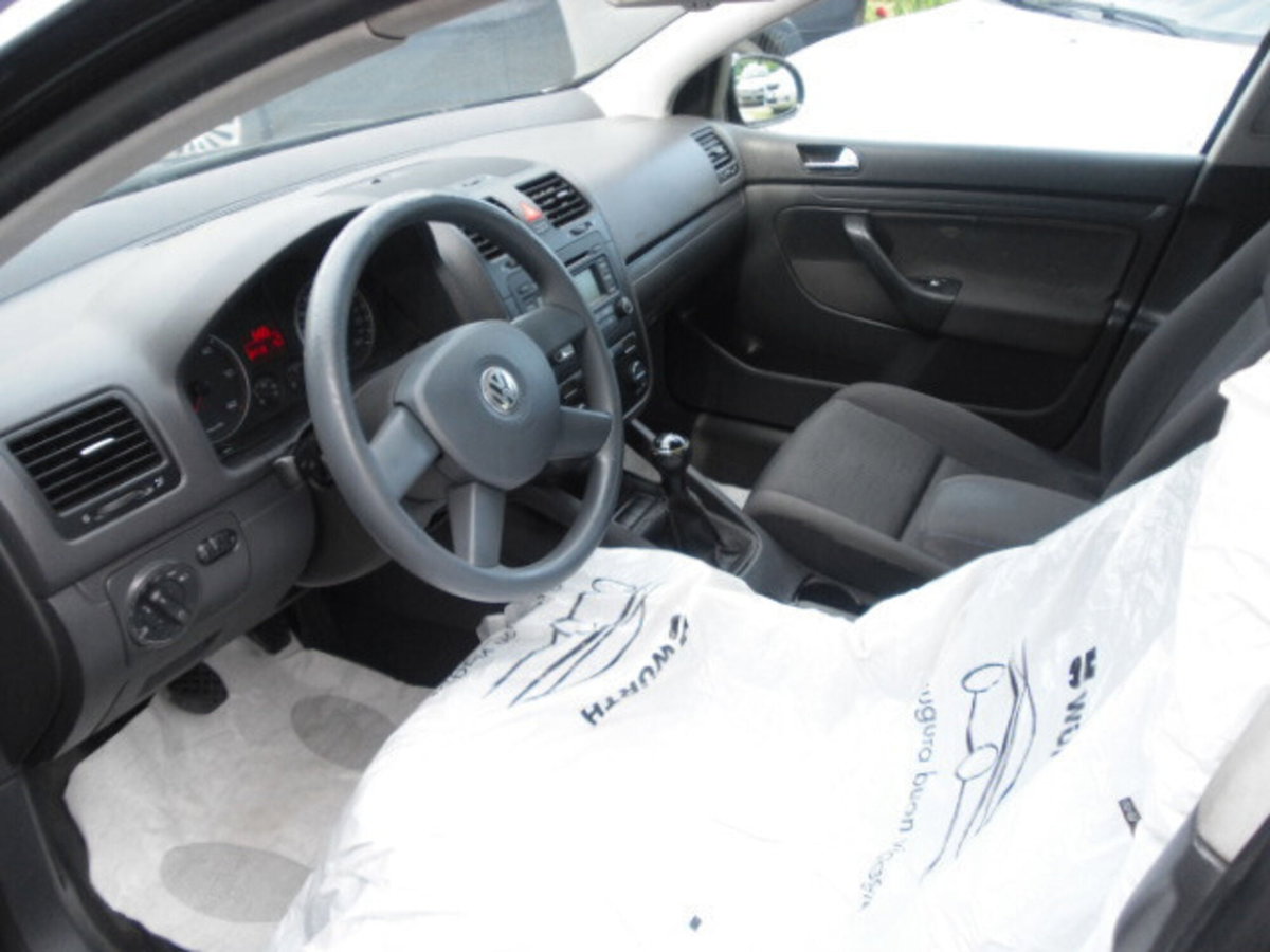 Volkswagen Golf 1.9 TDI 5p. Trendline (7)