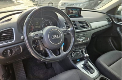 Audi Q3 2.0 TDI 150 CV quattro Business (10)