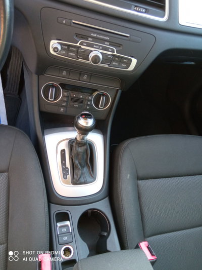 Audi Q3 2.0 TDI 150 CV quattro Business (11)