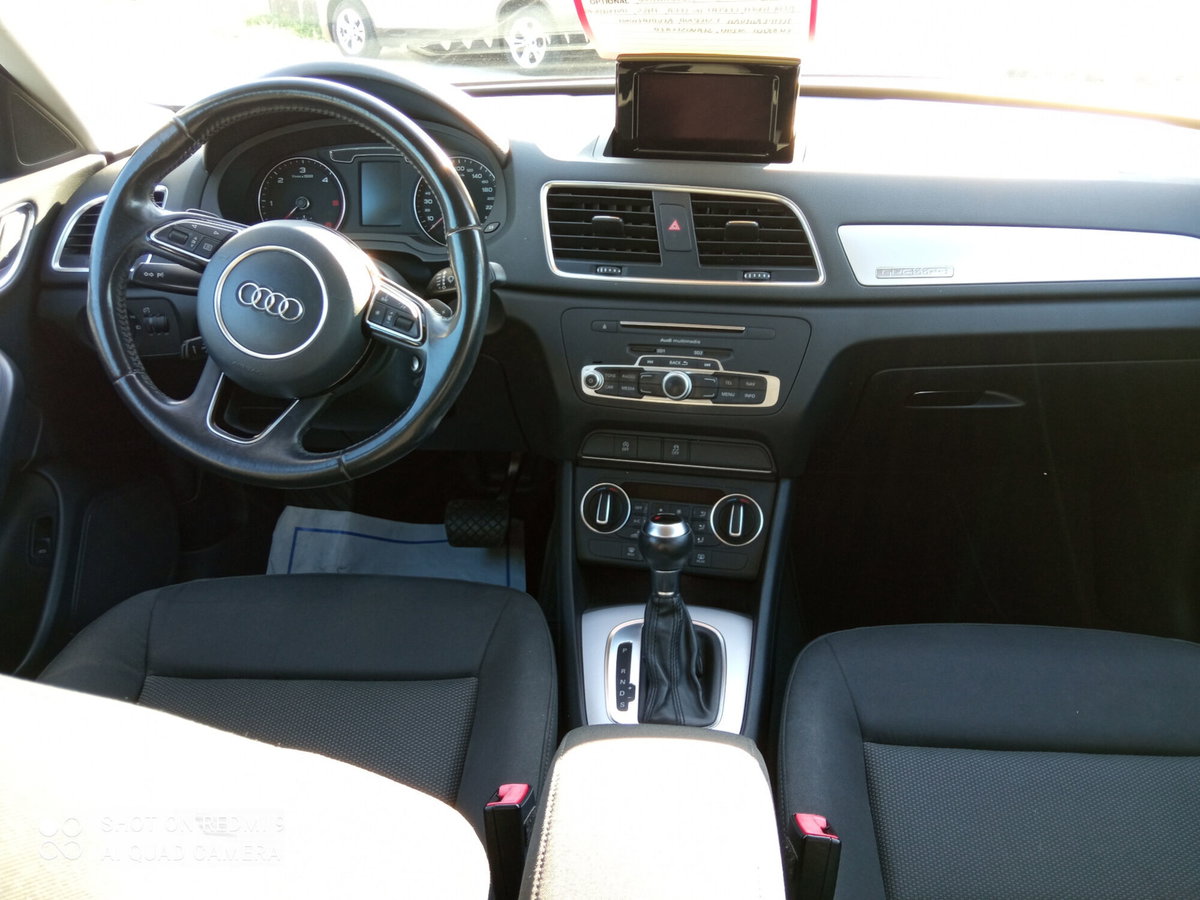 Audi Q3 2.0 TDI 150 CV quattro Business (18)