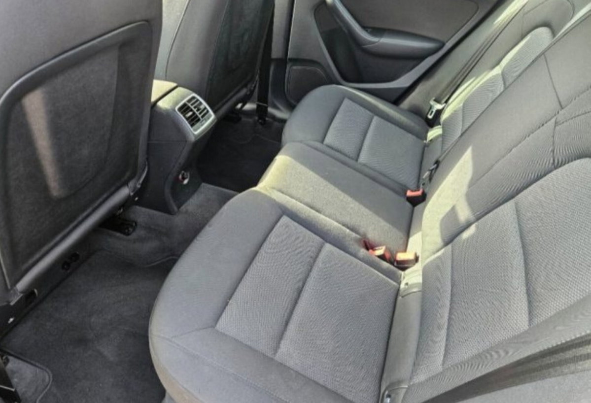 Audi Q3 2.0 TDI 150 CV quattro Business (9)