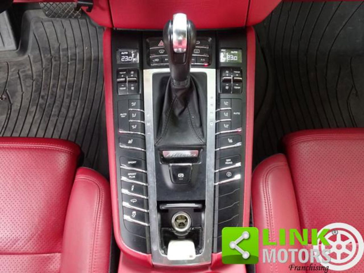 Porsche Macan S (17)