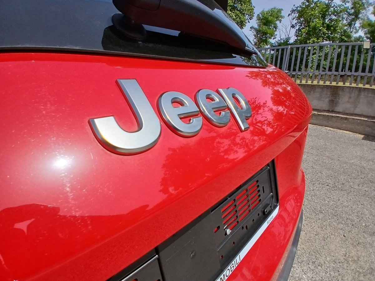 Jeep Avenger 1.2 turbo Altitude fwd 100cv (15)